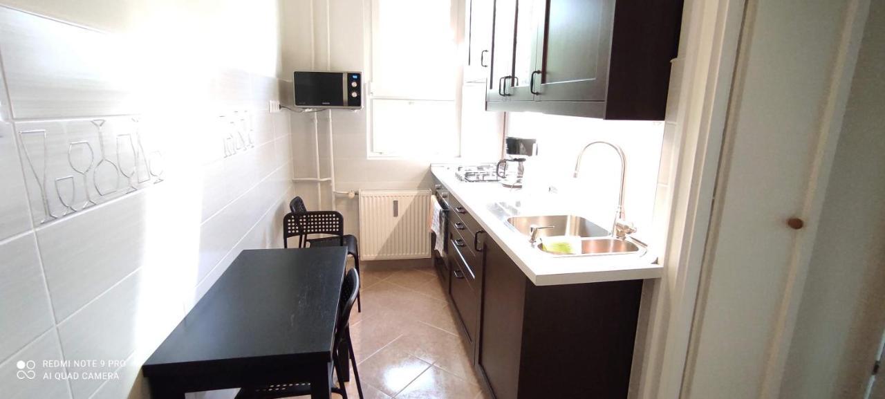 Heidi Apartman Szeged Exterior photo
